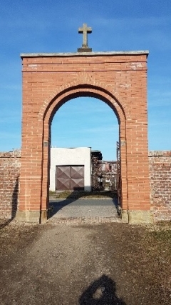Oprava vstupní brány na hřbitov z ul. Brandlova